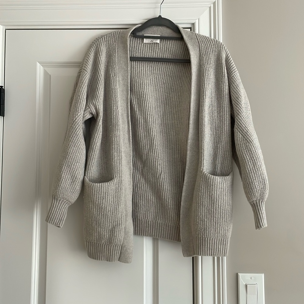 Aritzia Wilfred cardigan